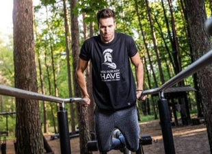 Allenarsi con il proprio peso corporeo: gli 11 migliori esercizi di calisthenics per iniziare