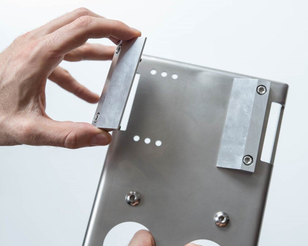 Vendita: set di montaggio per esterni come estensione per il montaggio della barra Pullup & Dip (acciaio inox)
