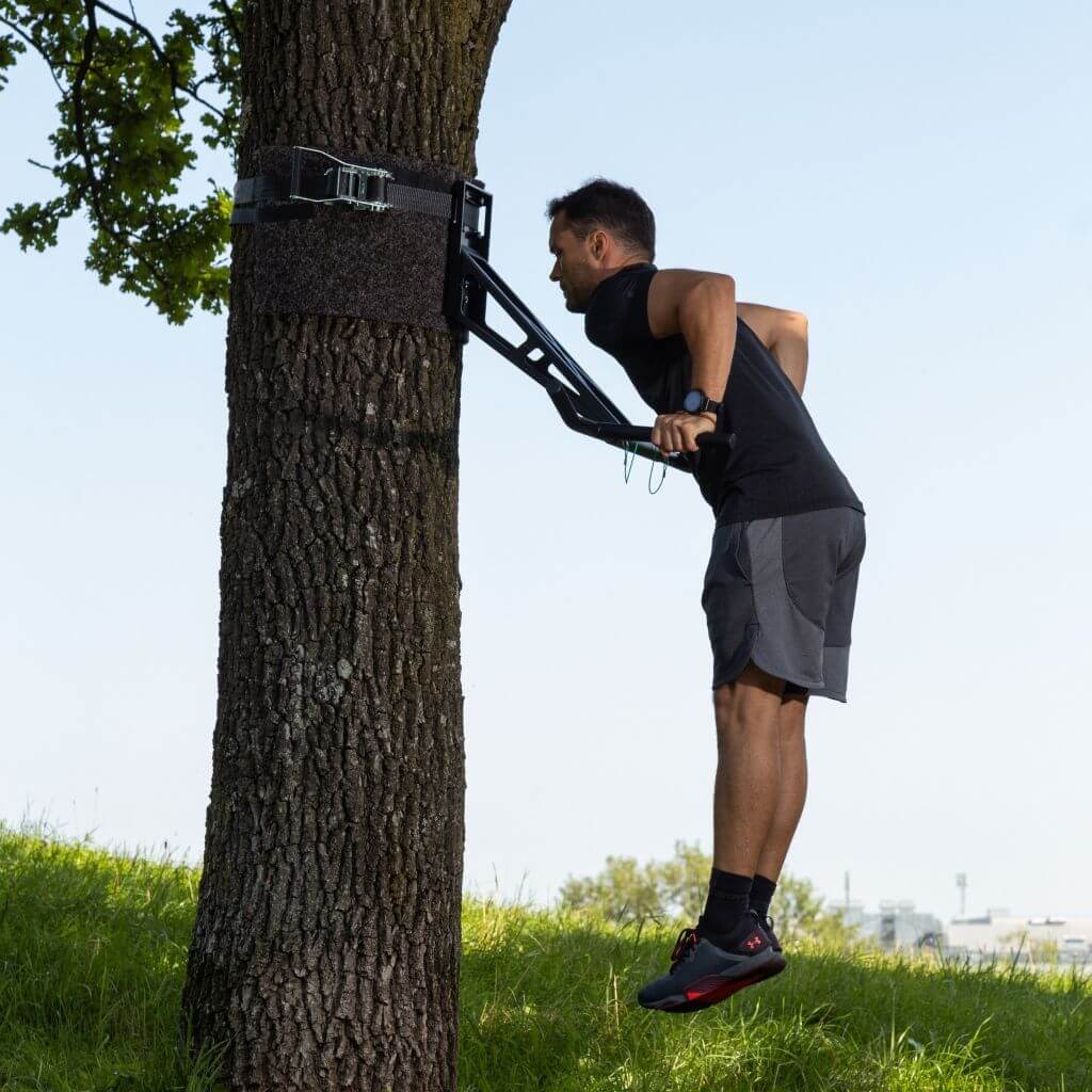 Sbarra per Trazioni da Esterno per Cortile o Parco, la Tua Palestra Portatile con Oltre 35 Esercizi